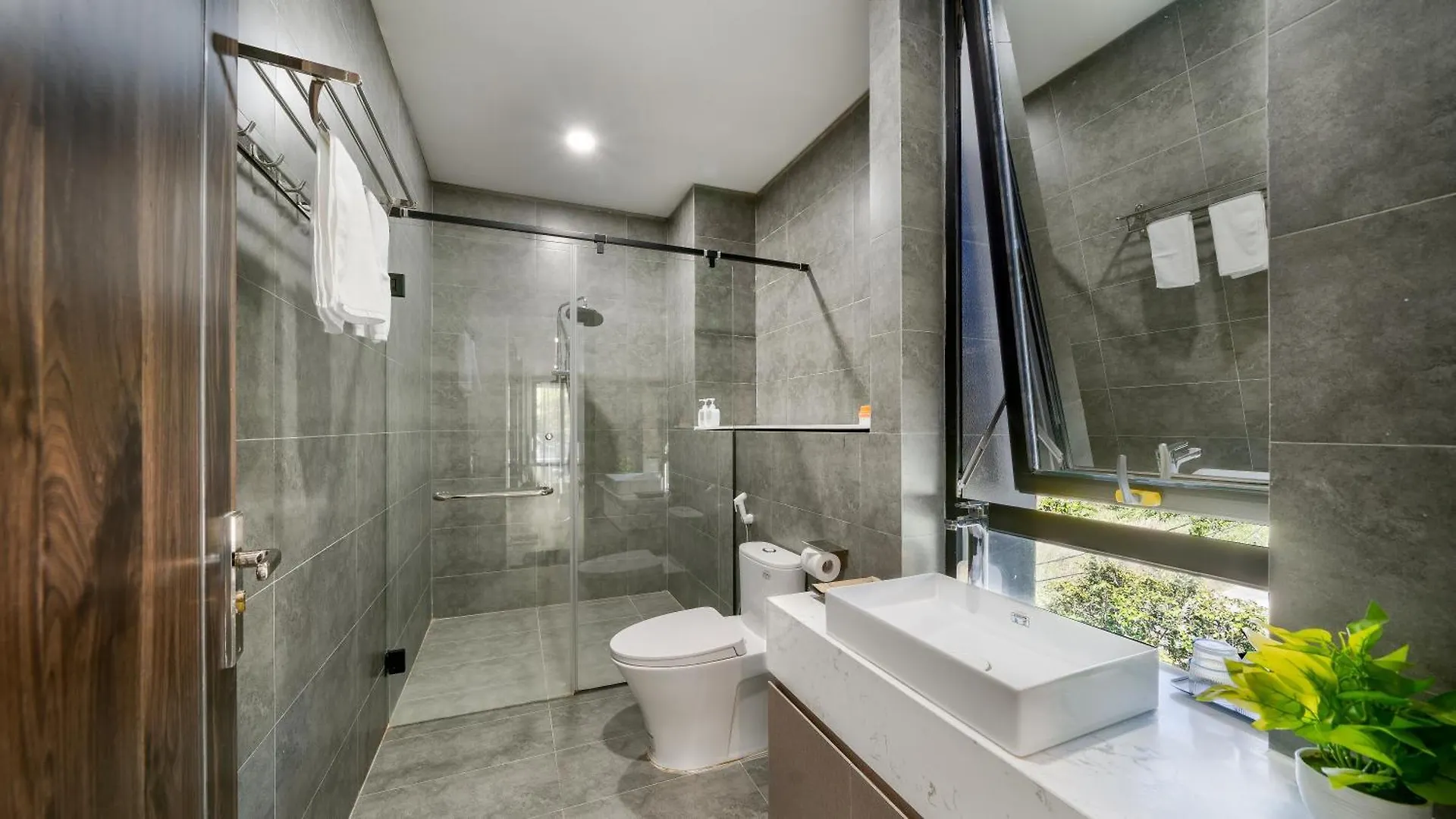 The Querencia Luxury Huge Pool Villa - Free Pick Up And Full Ac Da Nang