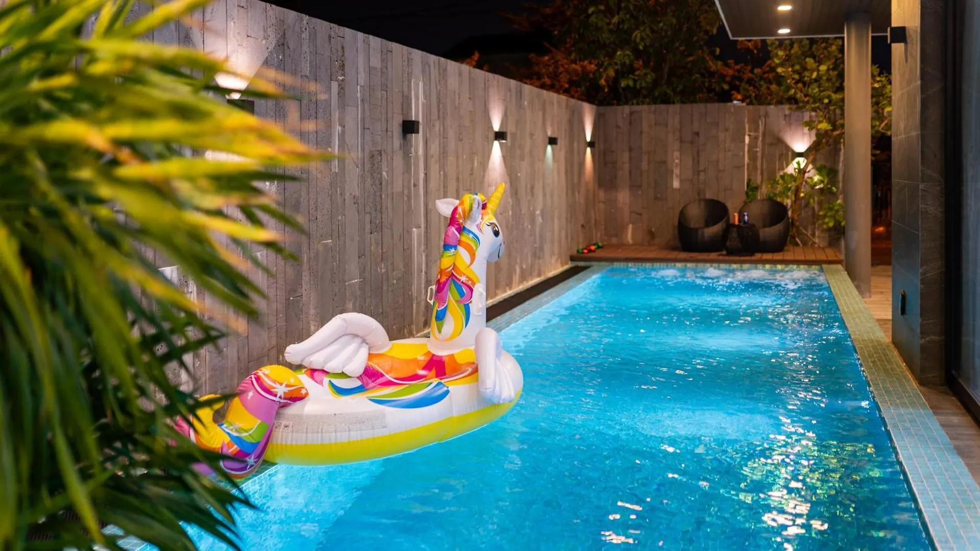 The Querencia Luxury Huge Pool Villa - Free Pick Up And Full Ac Da Nang