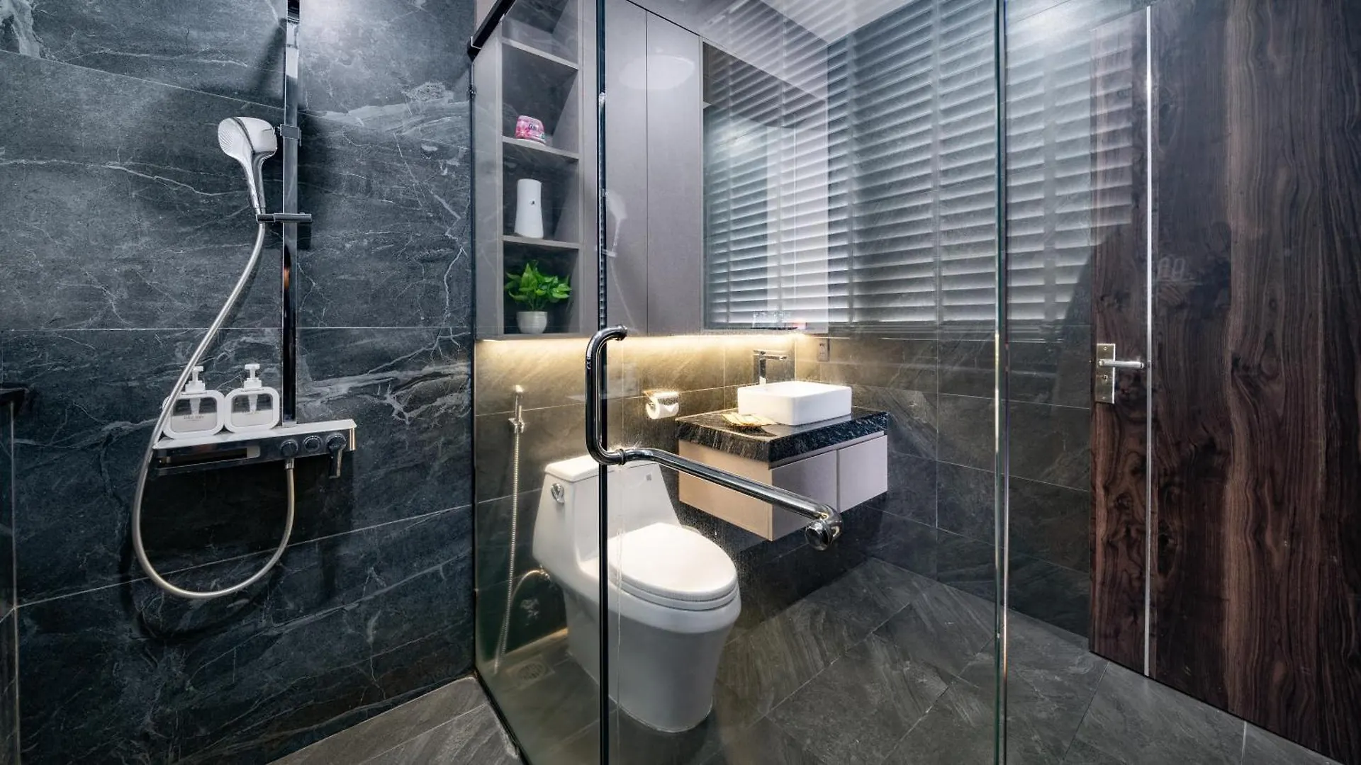 The Querencia Luxury Huge Pool Villa - Free Pick Up And Full Ac Da Nang