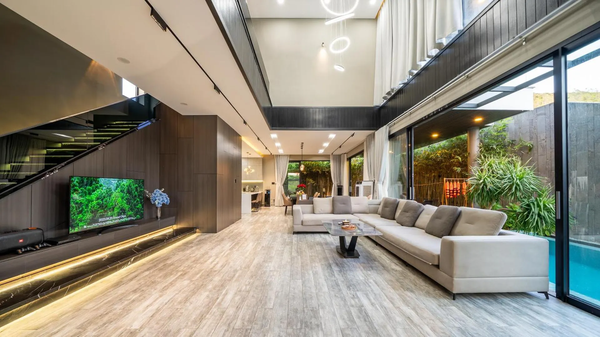 The Querencia Luxury Huge Pool Villa - Free Pick Up And Full Ac Da Nang